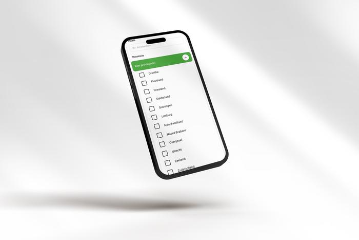 Smartphone mockup van het PE-online platform